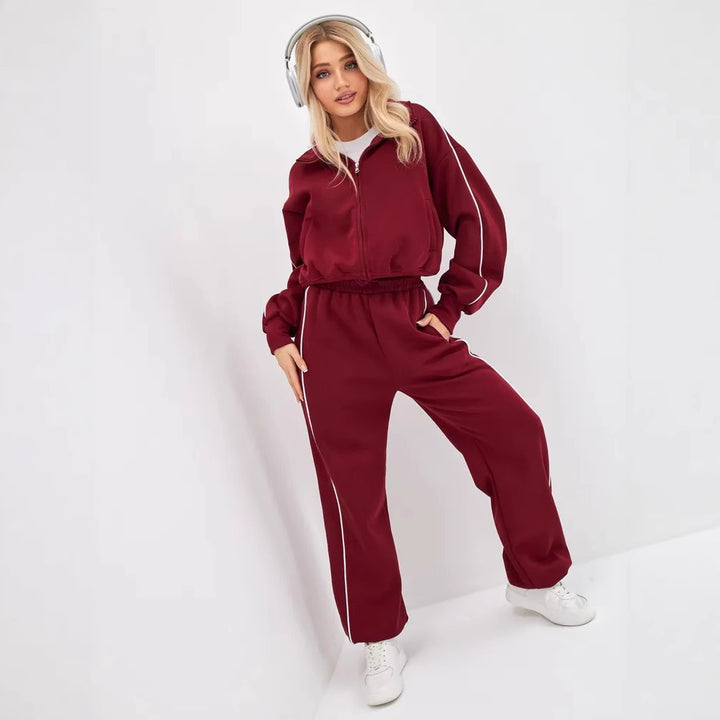 Women's sporty leisure suit with high collar Lisslune