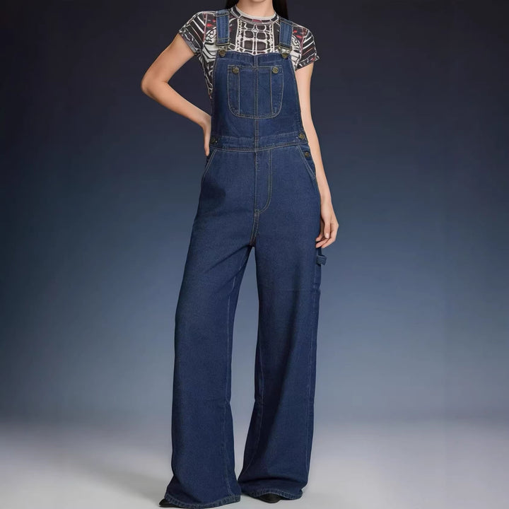 Women's dungarees in a casual oversized cut with functional side pockets Lisslune
