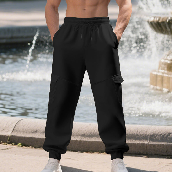 Men's cargo joggers with expanded pockets and elastic waistband Lisslune