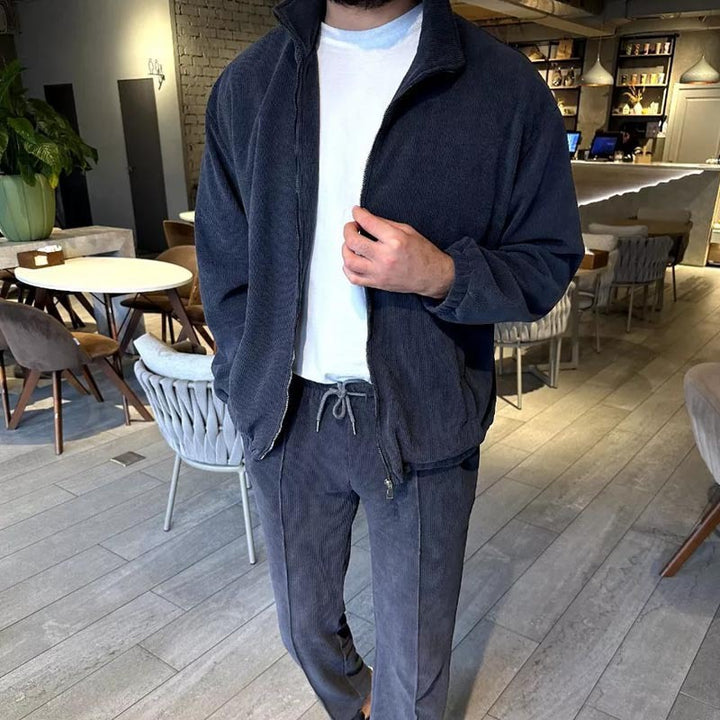 Men's leisure suit made of soft cord material with high breathability and practical zipper Lisslune