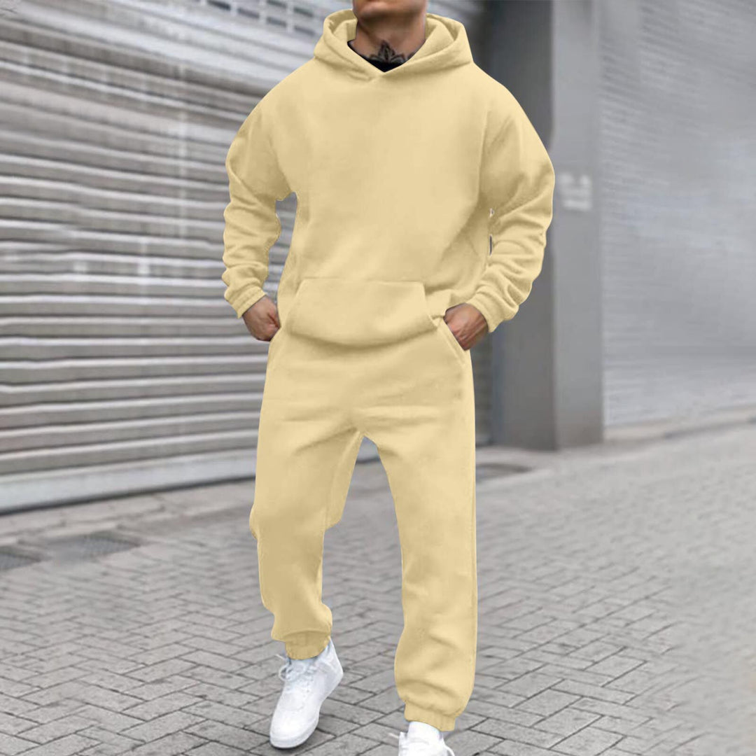 Men's hoodie suit made of comfortable and high-quality sweat material Lisslune