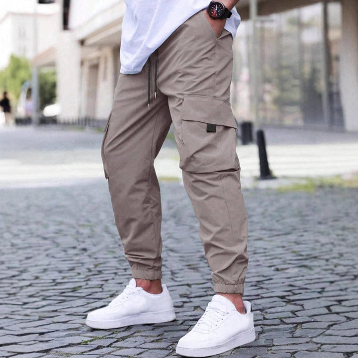 Men's practical cargo jogging pants with elastic waistband and several side pockets Lisslune