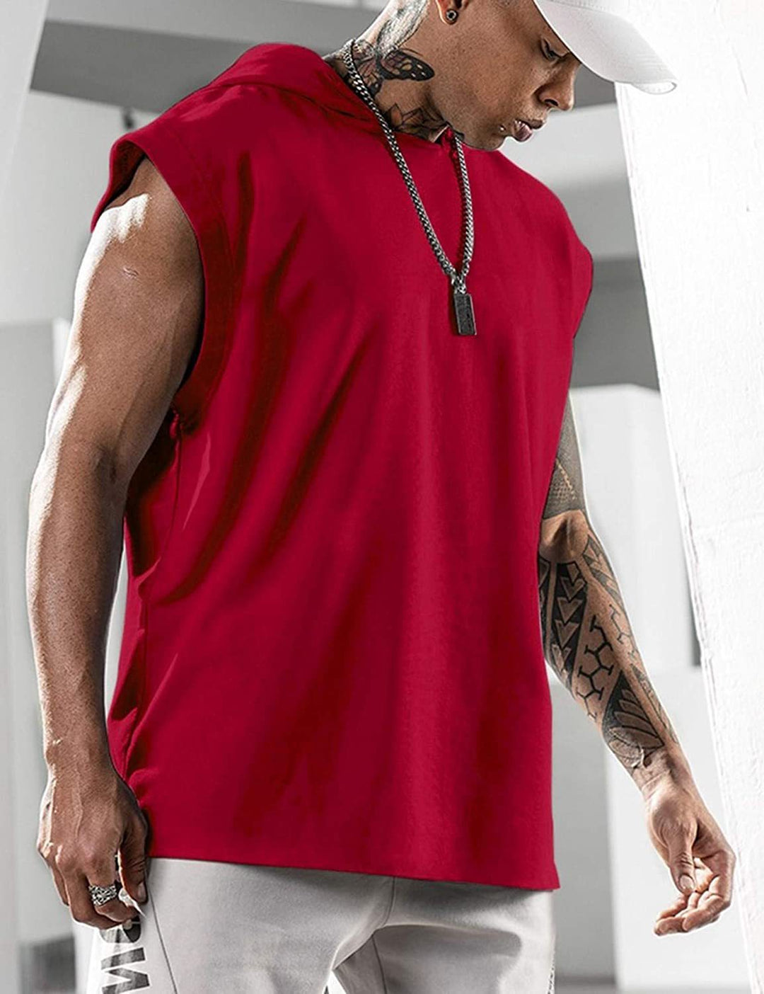Men's sleeveless hoodie shirt made of high-quality cotton blend with fashionable cut Lisslune