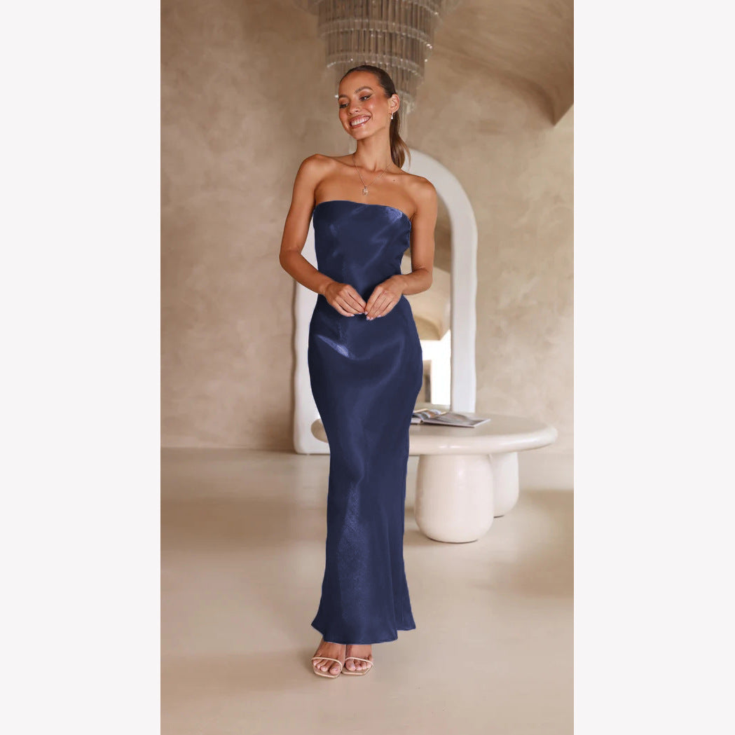 Ladies Elegant Bandeau Maxi Dress with Flowing Satin and Body-Hugging Silhouette