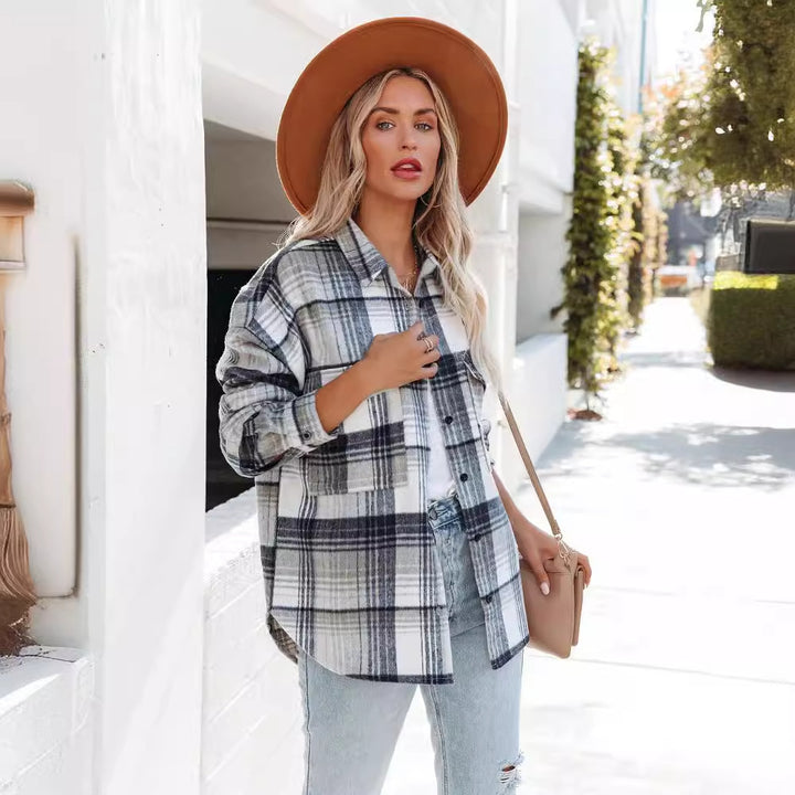 Women’s checked shirt with practical pockets and casual cut Lisslune