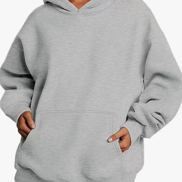Women's oversized hoodie with practical kangaroo pockets and soft inner lining Lisslune