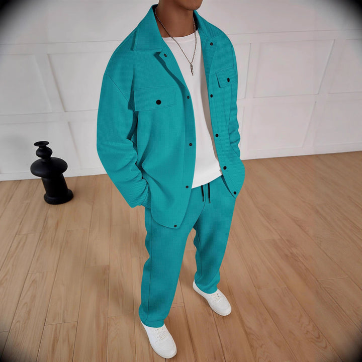 Men's comfortable tracksuit with modern design and practical pockets Lisslune