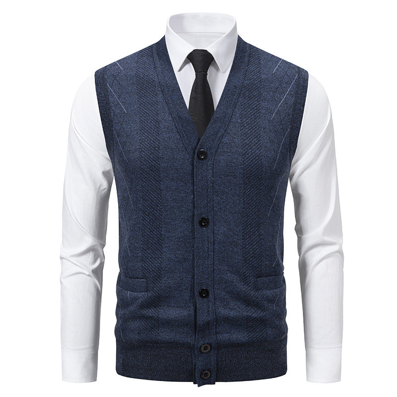 Men's cardigan with classic V-neck and fine cable pattern Lisslune