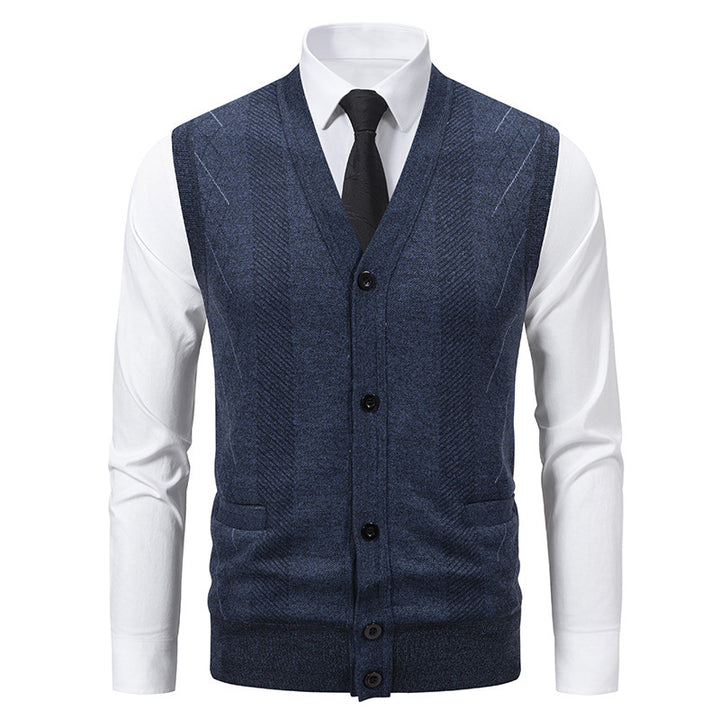 Men's cardigan with classic V-neck and fine cable pattern Lisslune