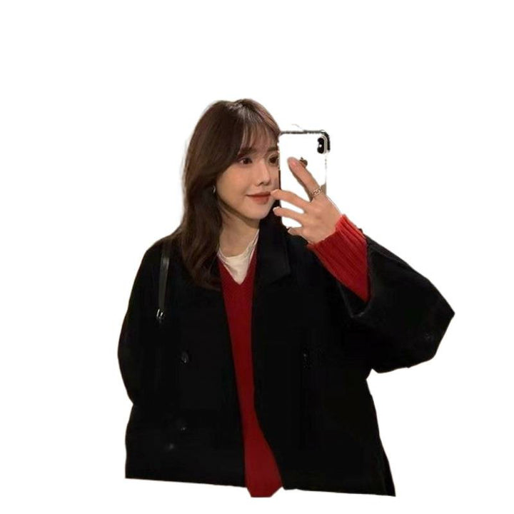 Women elegant winter coat with double button placket and generous pockets Lisslune