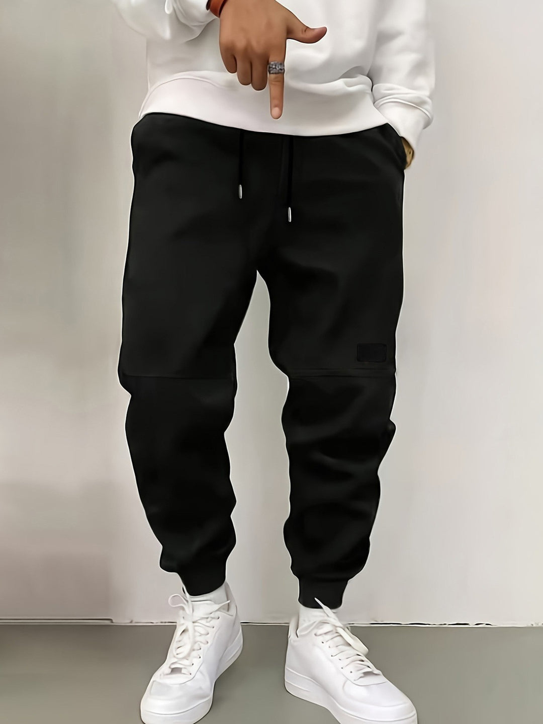 Men's comfortable joggers with functional pockets Lisslune