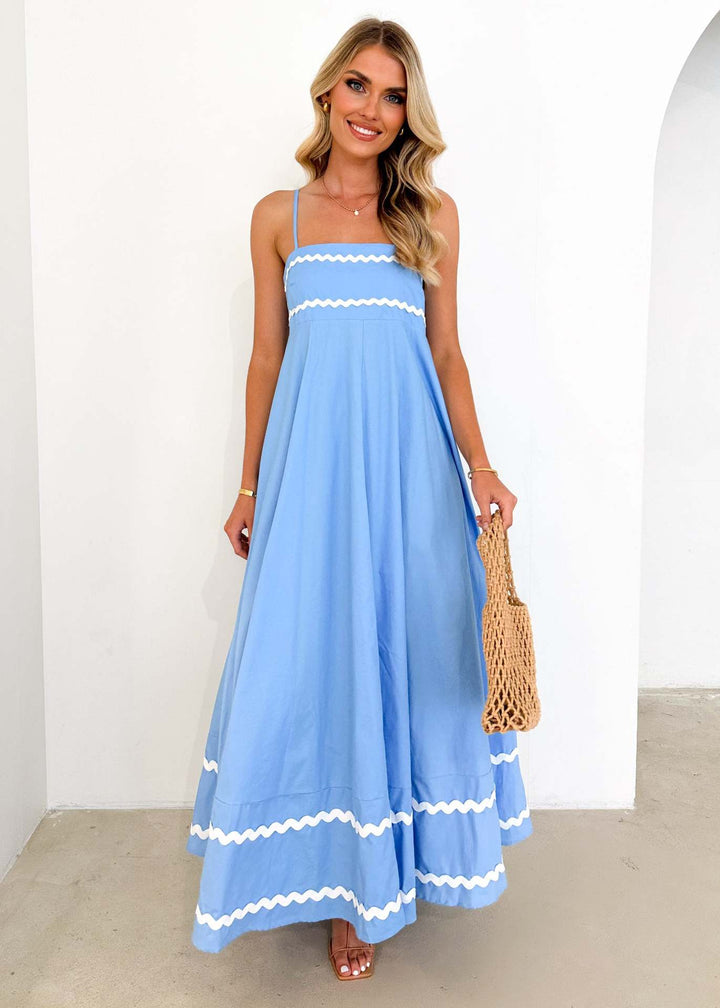 Women's airy long dress with delicate ruffle details and adjustable spaghetti straps Lisslune