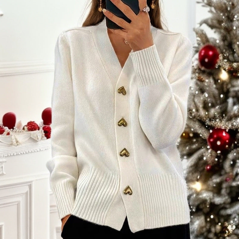 Lisslune | Elegant cardigan with heart buttons