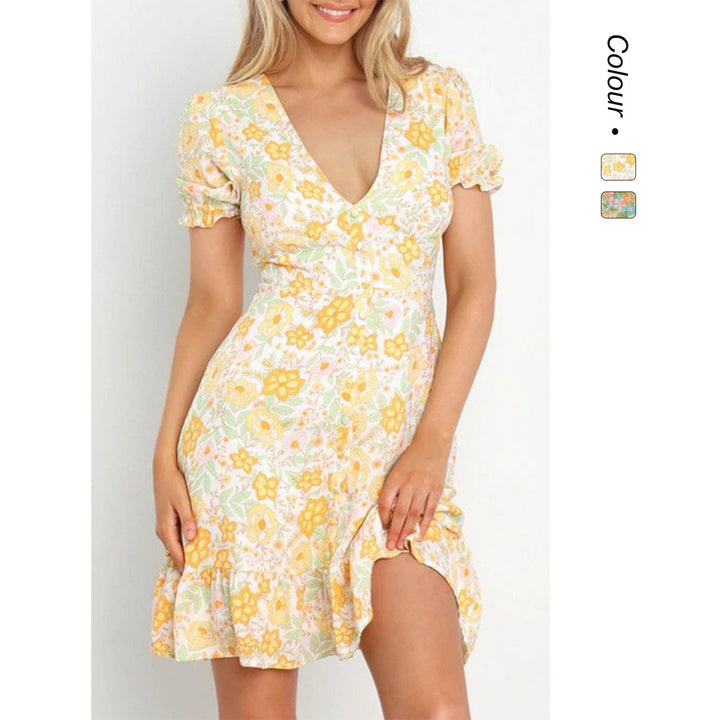 Ladies mini dress in romantic garden style with voluminous sleeves and playful hem