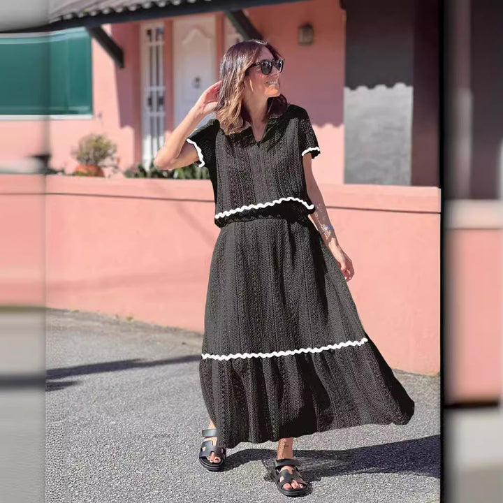 Women's maxi dress with voluminous skirt and elegant ruffle Lune London