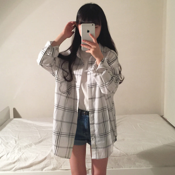 Women's striped overshirt blouse in a casual cut with oversized sleeves