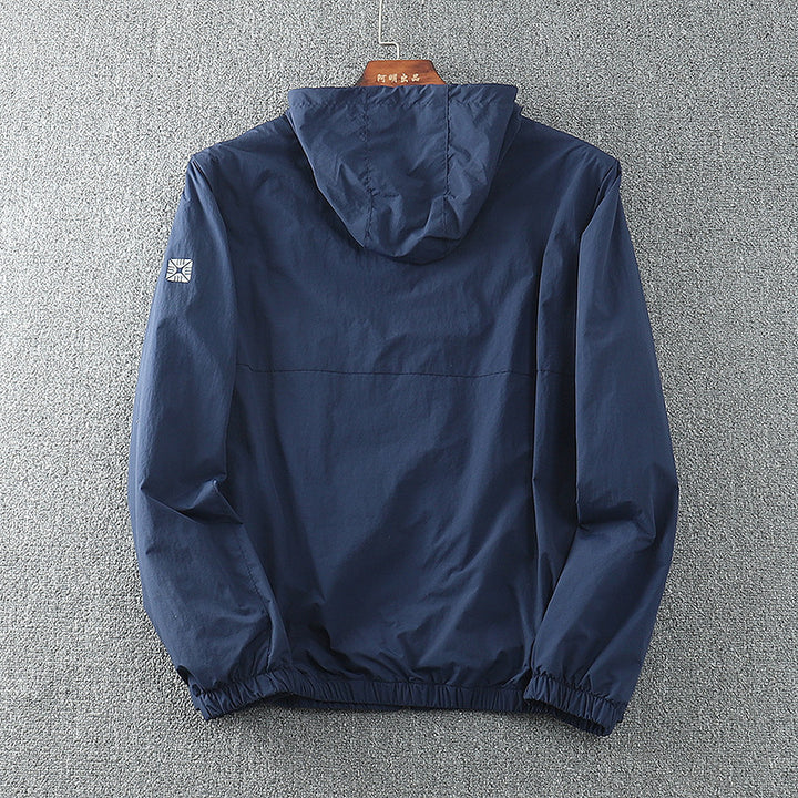 Men's lightweight windbreaker with adjustable hood collar and breathable inserts Lisslune