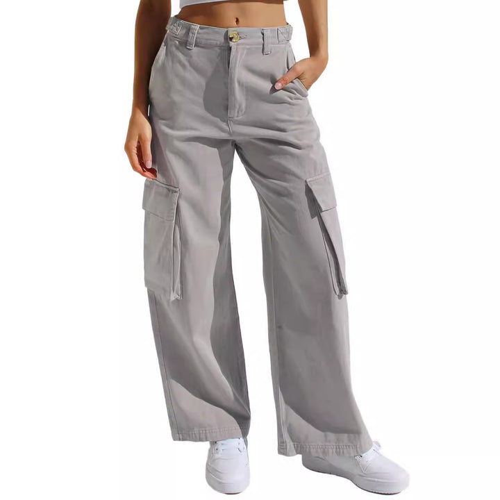 Women's cargo pants with practical side pockets and a casual cut Lisslune