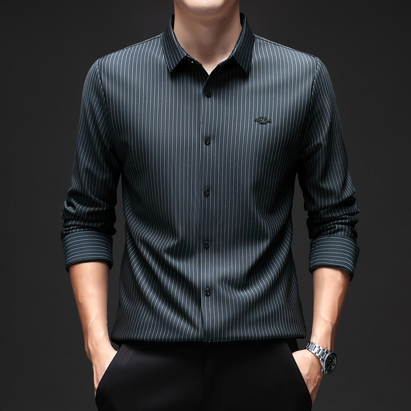 Men's shirt with fine stripe pattern and modern cut Lisslune