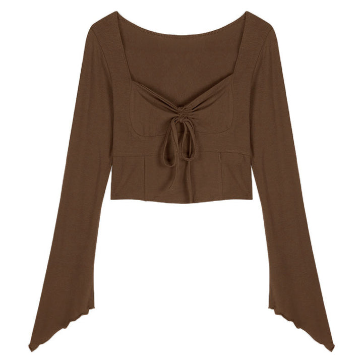 Women's crop top with a sophisticated knot and wide sleeve