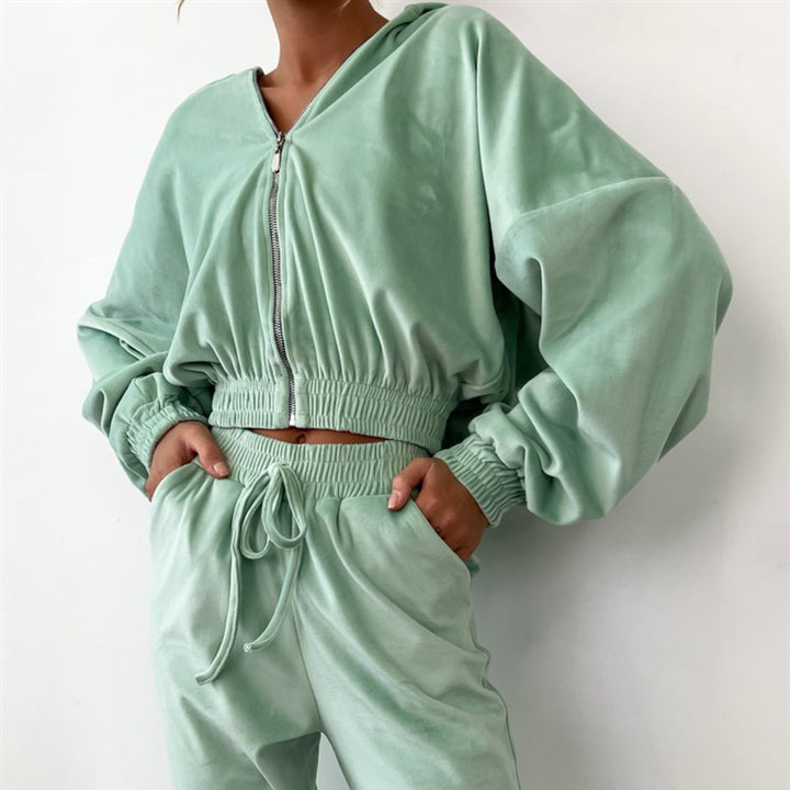 Women's sporty velour tracksuit with hood and zip Lisslune