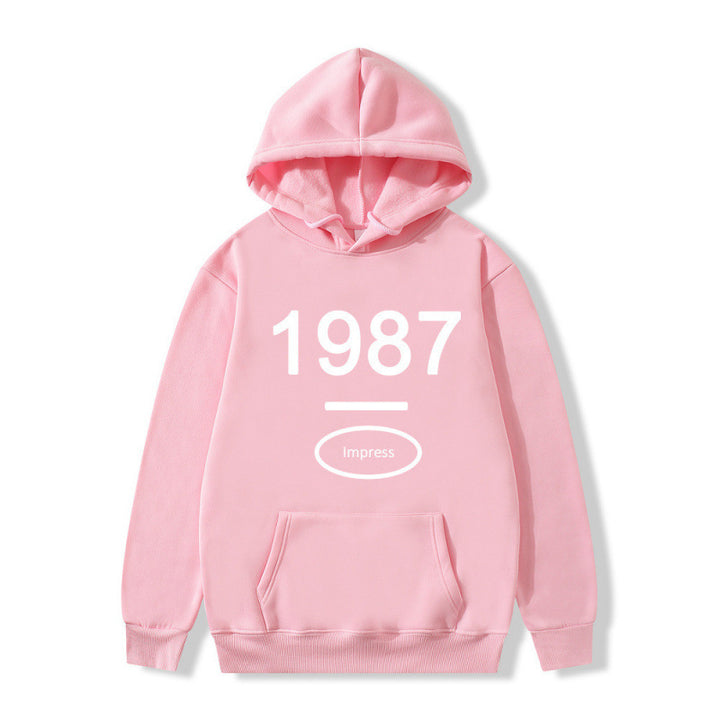 Women's hooded sweatshirt with practical kangaroo pocket design Lisslune