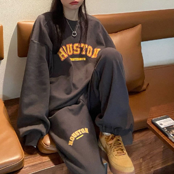 Women's Comfortable Oversized Sweatshirt-Pant Combination Lisslune
