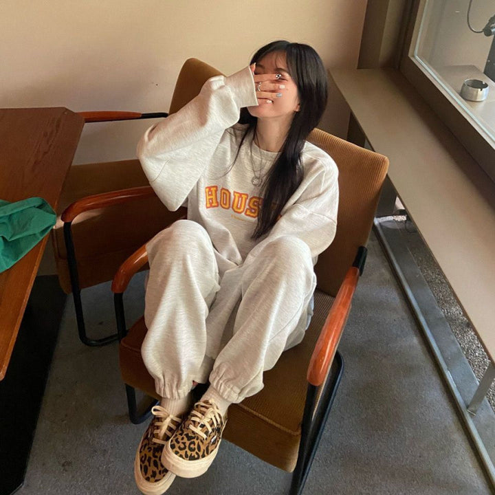 Women's Comfortable Oversized Sweatshirt-Pant Combination Lisslune