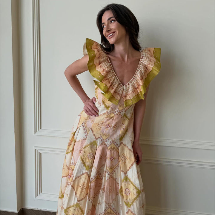 Women's maxi dress with voluminous ruffle details and elegant V-neck Lisslune