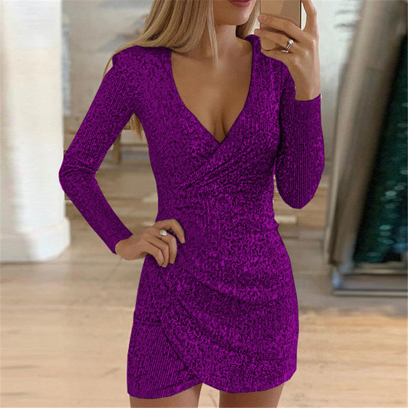 Women's sparkling party dress with figure-flattering cut and V-neck