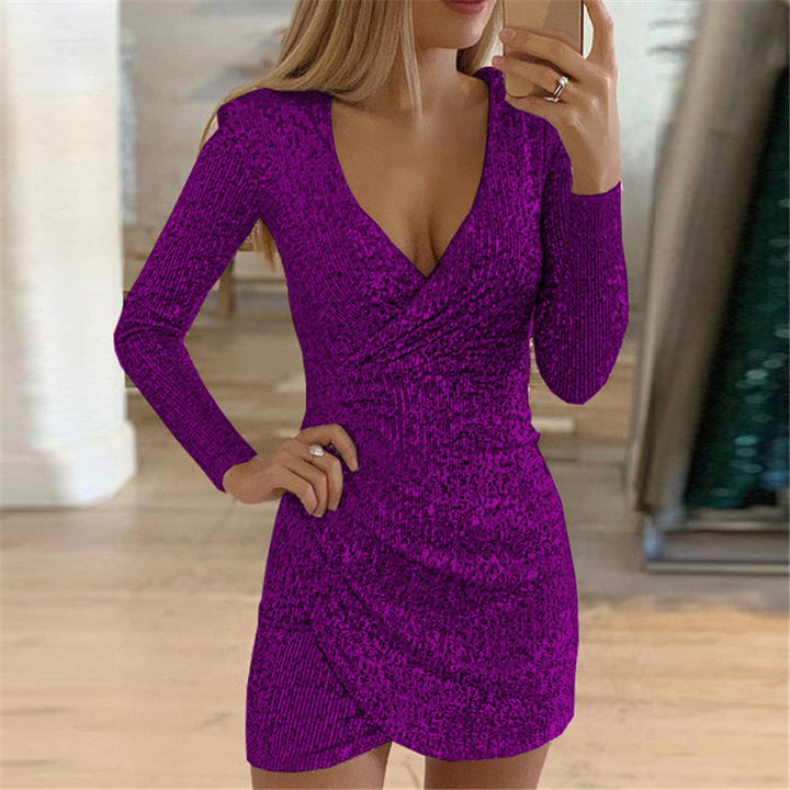 Women's sparkling party dress with figure-flattering cut and V-neck