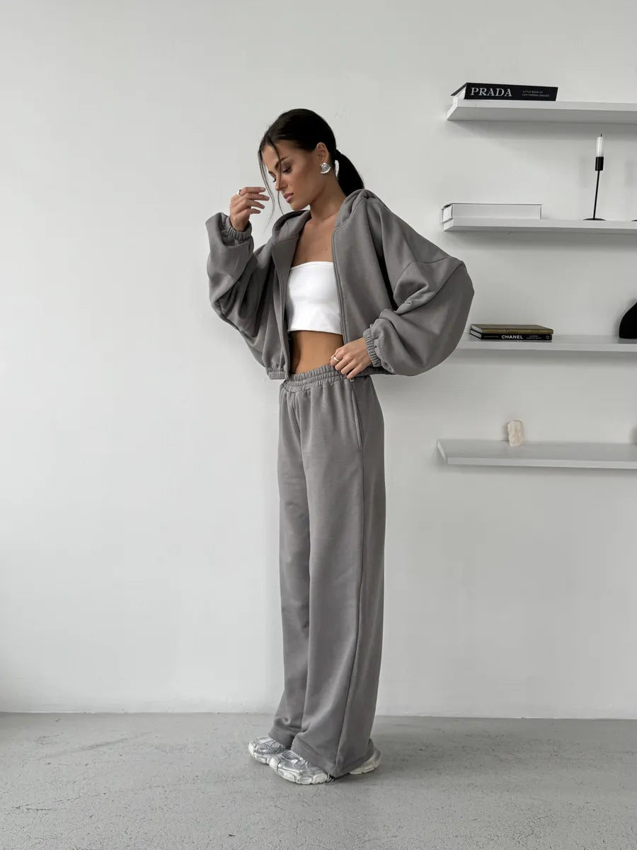 Women's sporty loungewear set with wide pants and hoodie Lisslune