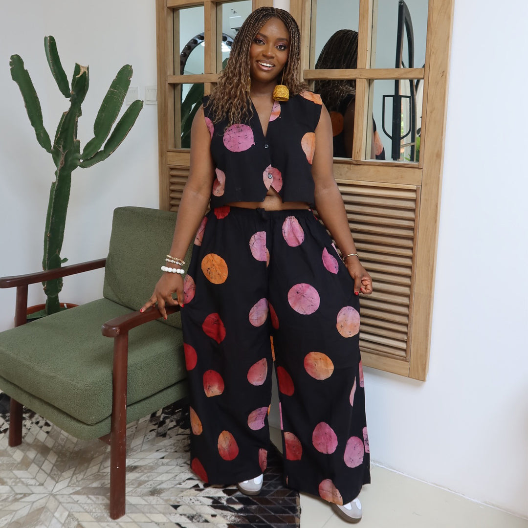 Ladies set with short-sleeved blouse and wide pants with polka dot design Lisslune