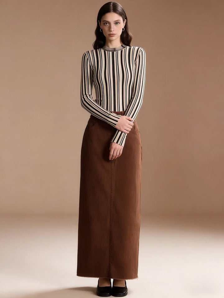 Women's maxi skirt in modern cut with fringed details Lisslune