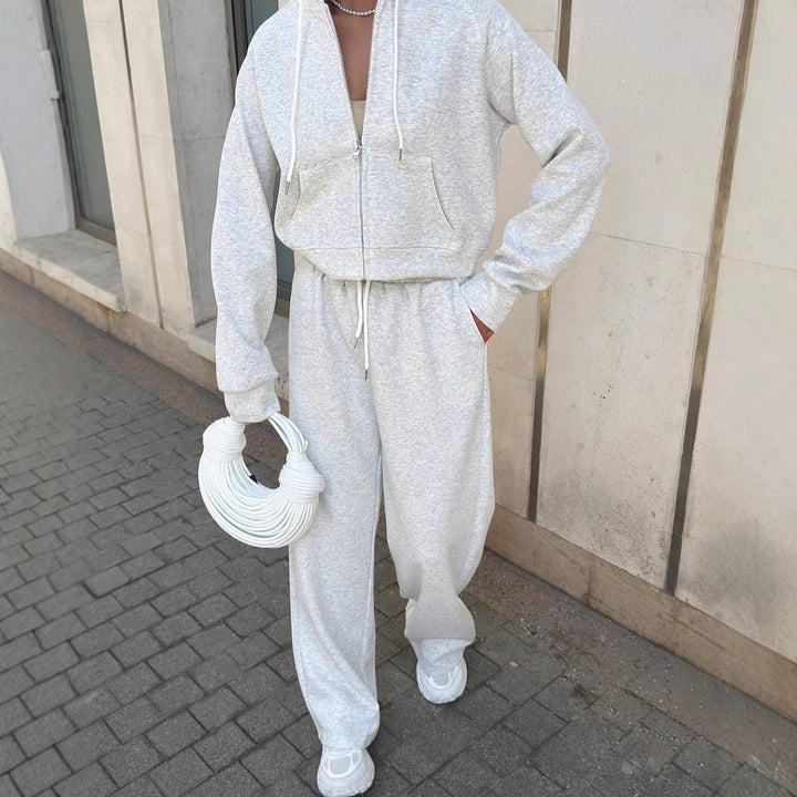 Women's sporty jumpsuit with cropped jacket and wide pant design Lisslune
