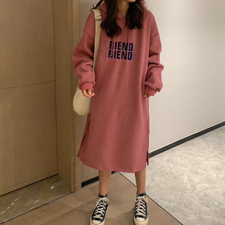 Women's hoodie dress with fashionable print and comfortable details