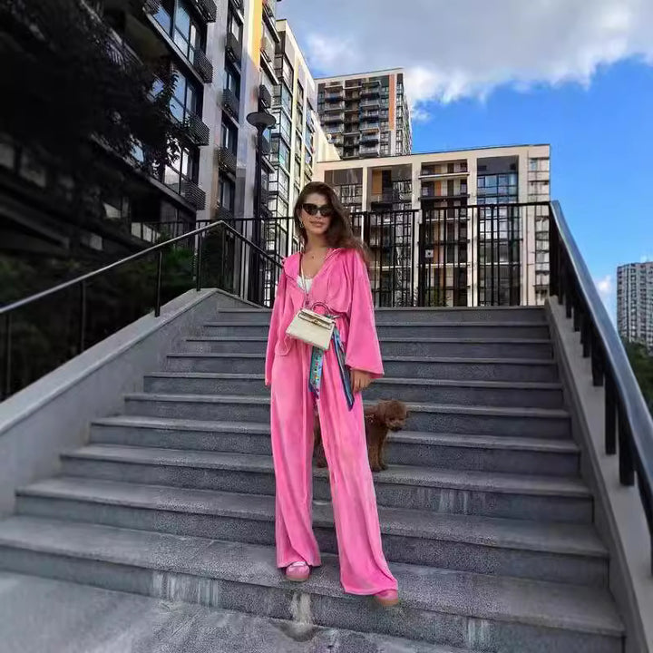 Women Casual Jogging Suit Set with Loose-Fitting Top and Comfortable Pants