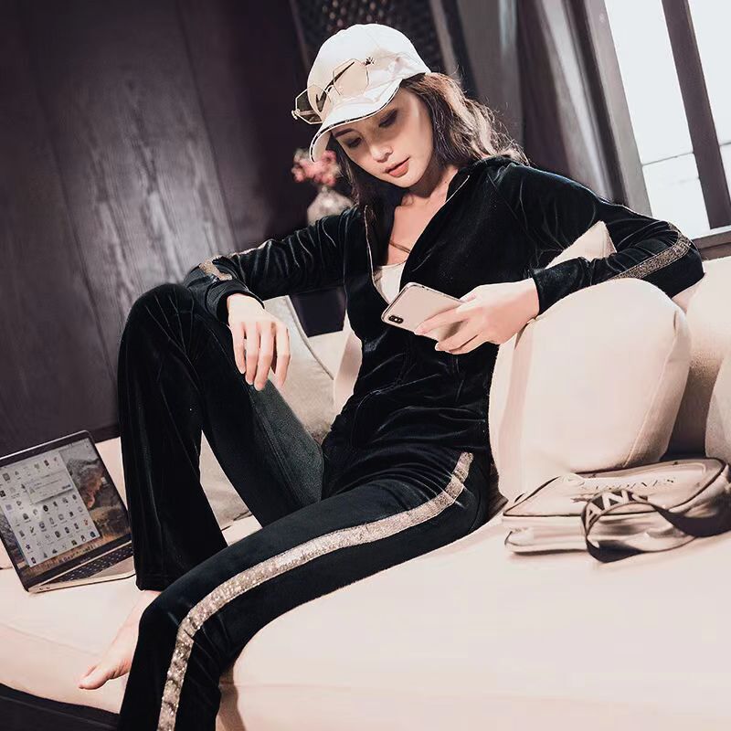 Women's sporty fleece loungewear set with glittering accents Lisslune