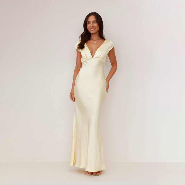 Women's Elegant Maxi Dress with Deep V-Neck and Flowing Satin Fall