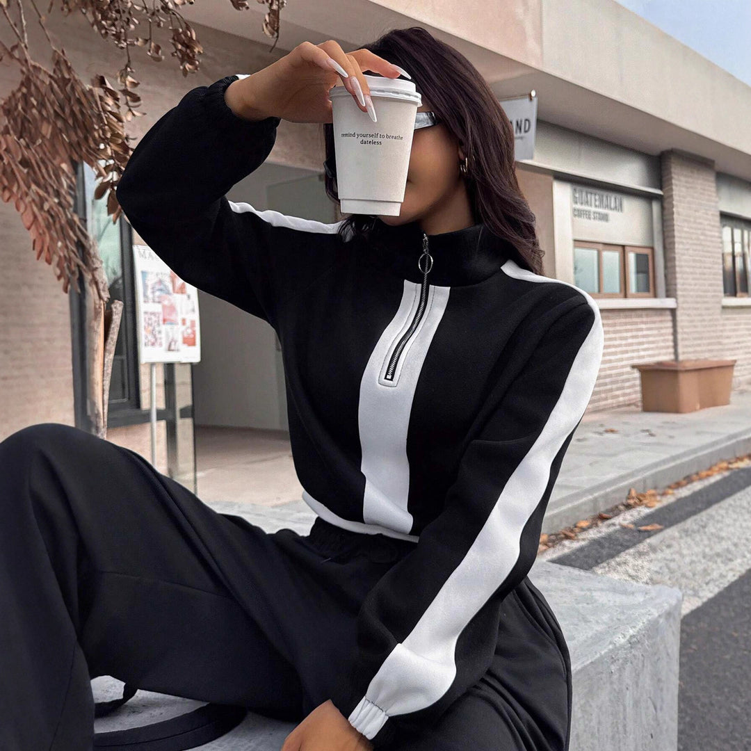 Women's sporty loungewear set with half-wide and elegant contrast stripes Lisslune