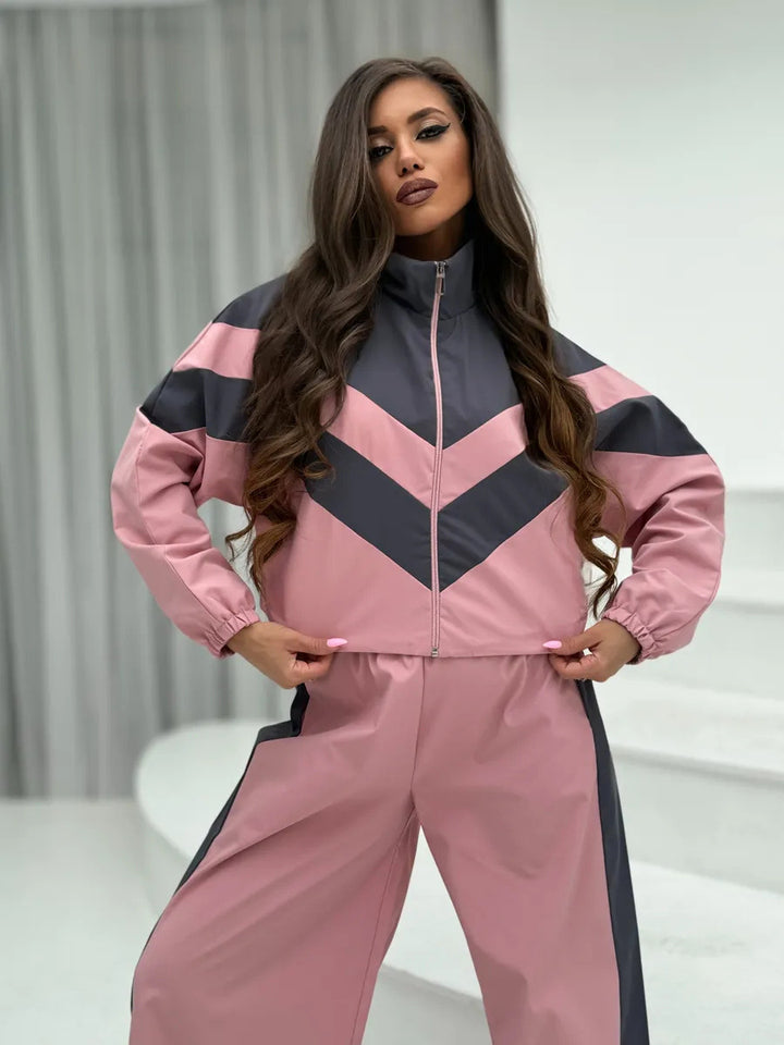 Women's sporty two-piece set with trendy zipper and contrasting color block elements Lisslune