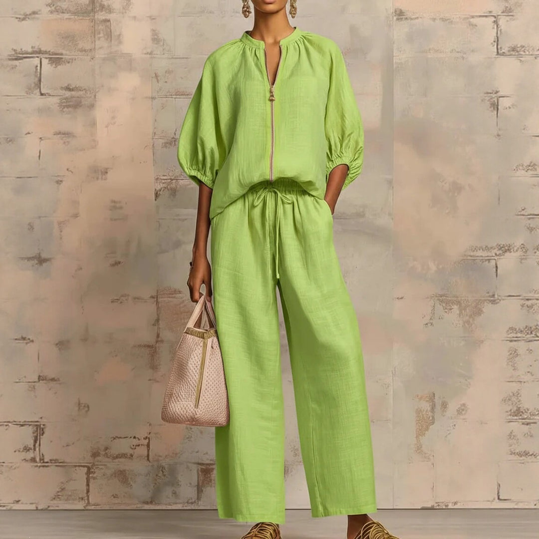 Ladies Airy Two-Piece with Modern Collar and Zipper Lisslune