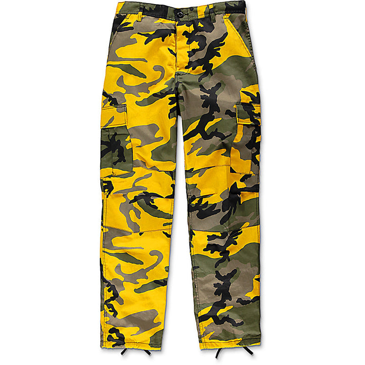 Men's cargo pants in modern camouflage style with a variety of practical pockets Lisslune