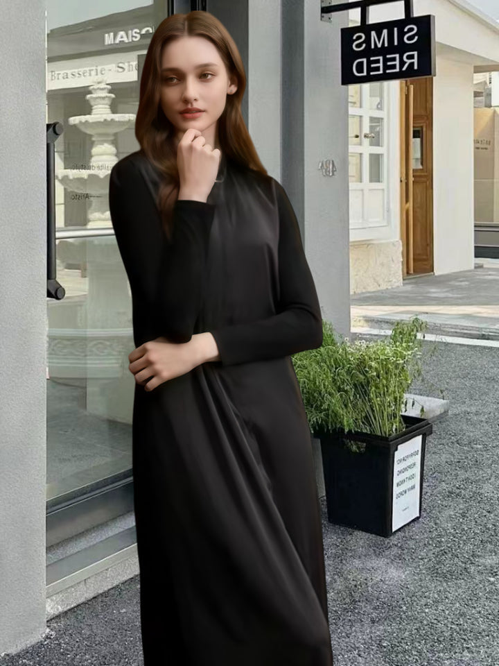 Women's Elegant Long Sleeve Maxi Dress with Flattering Cut and Timeless Design