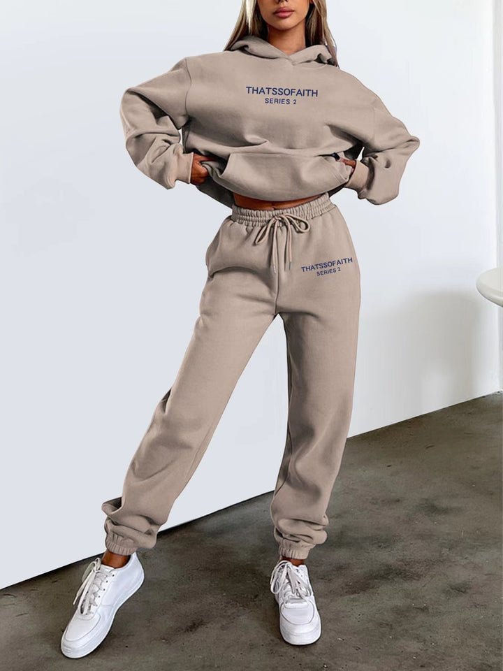 Women's jogging suit with comfortable hood and elastic cuffs Lisslune