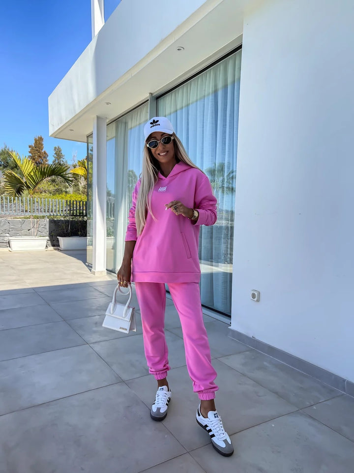Ladies sporty loungewear set with hood and elastic cuffs Lisslune