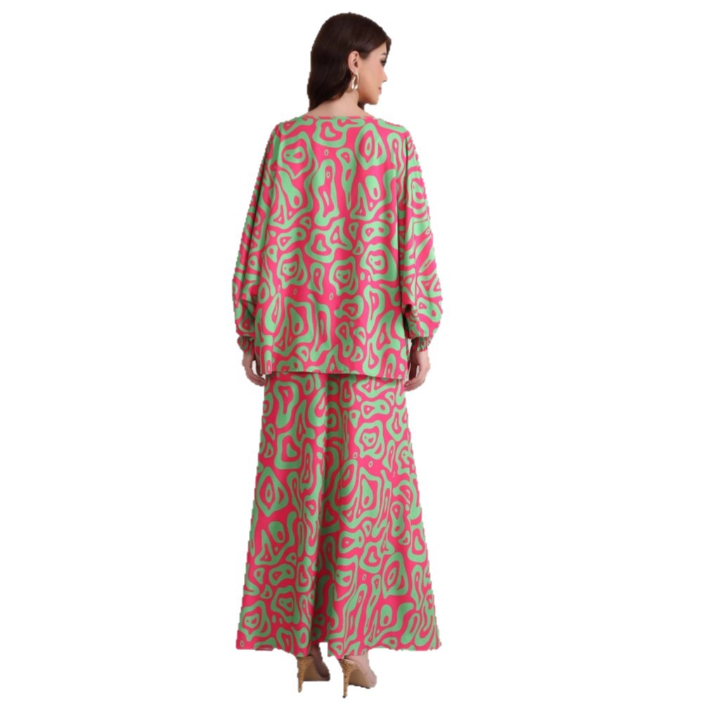 Women's elegant set with wide sleeves and flowing skirt