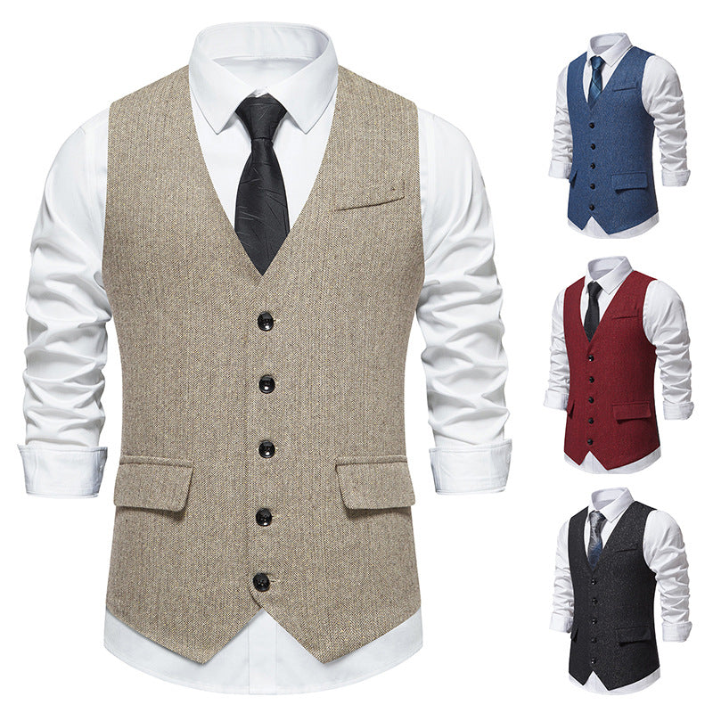 Men's elegant suit vest with fine modern design and practical pockets Lisslune