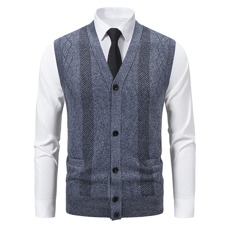 Men's cardigan with classic V-neck and fine cable pattern Lisslune