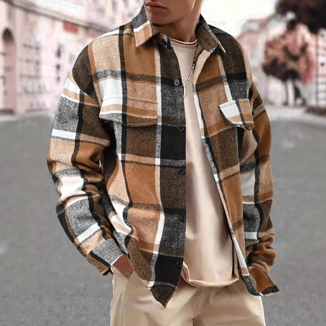 Men's Checkered Flannel Jacket with Two Chest Pockets and Modern Cut Lisslune